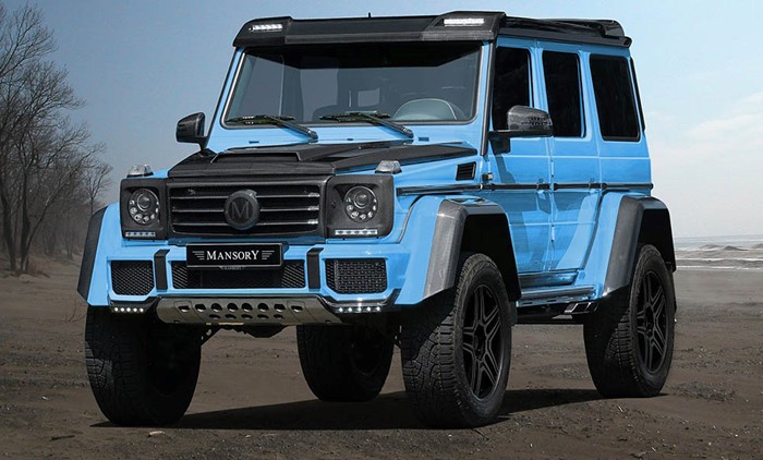 Hãng độ Đức Mansory vừa giới thiệu tới khách hàng gói độ dành cho mẫu SUV  Mercedes G500 4x4² với các chi tiết làm bằng sợi carbon và một số bộ phận tinh chỉnh đi kèm theo xe.